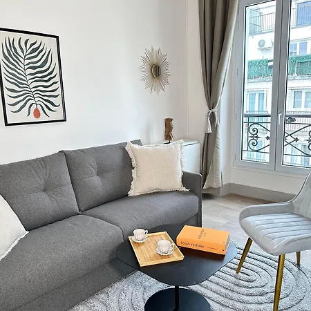 Apartment Welcoming & Cosy Flat Near Republique Paris