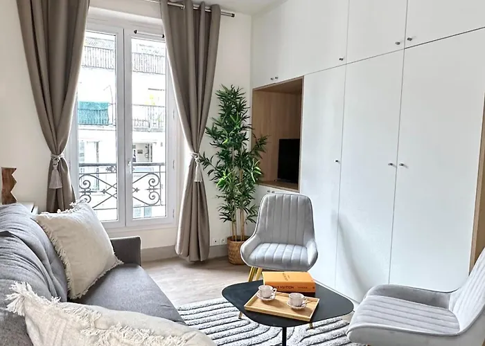 Lägenhet Cozy & Welcoming Near Bastille Paris