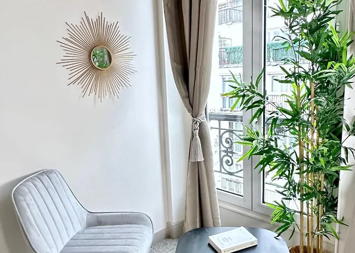 Cozy & Welcoming Near Bastille Lägenhet Paris