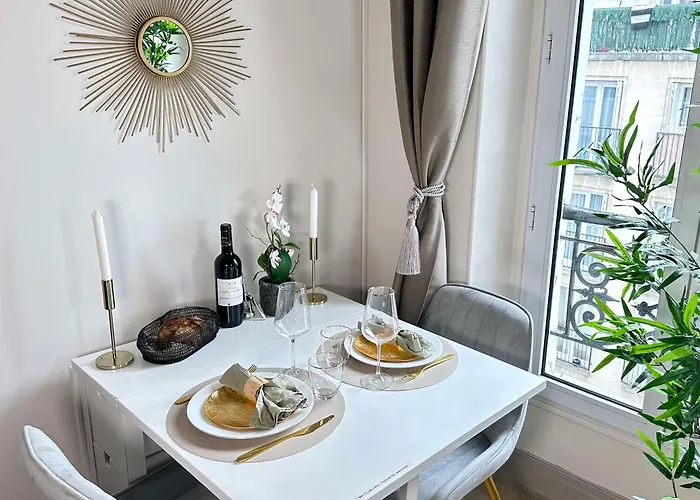Cozy & Welcoming Near Bastille